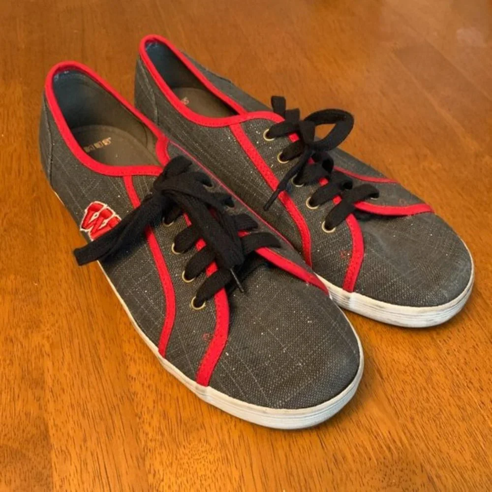 Women’s Wisconsin Badgers Canvas Sneakers Gray Red Trim Size 11